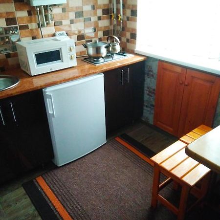 Двухкомнатная Квартира В Центре Okhtyrka Bagian luar foto